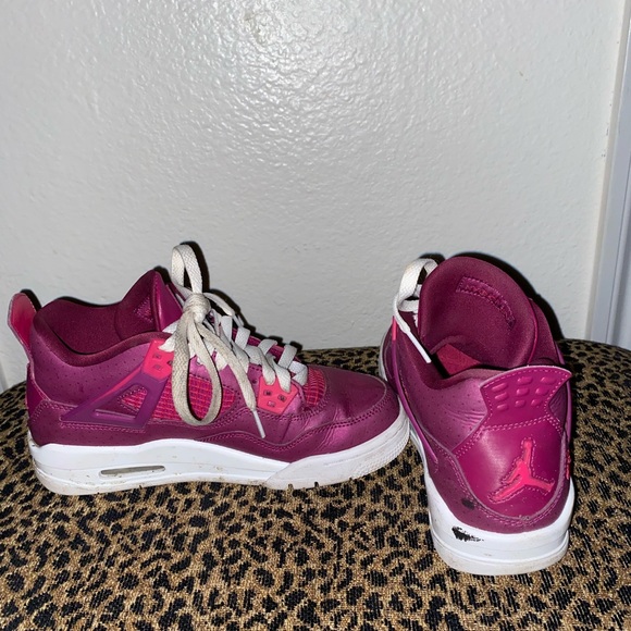 Pink Js - Picture 2 of 2